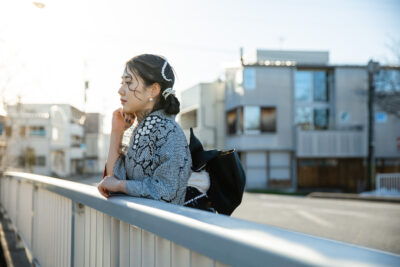 富山のキモノコアラのスタジオで振袖をレンタルして前撮りの撮影を行なった20歳の女の子