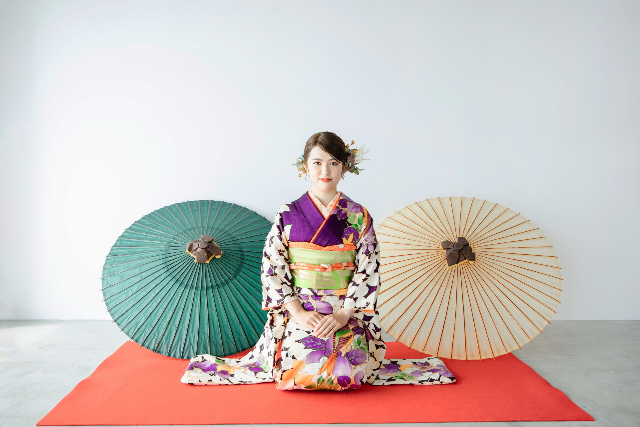 富山のキモノコアラのスタジオで振袖をレンタルして前撮りの撮影を行なった20歳の女の子