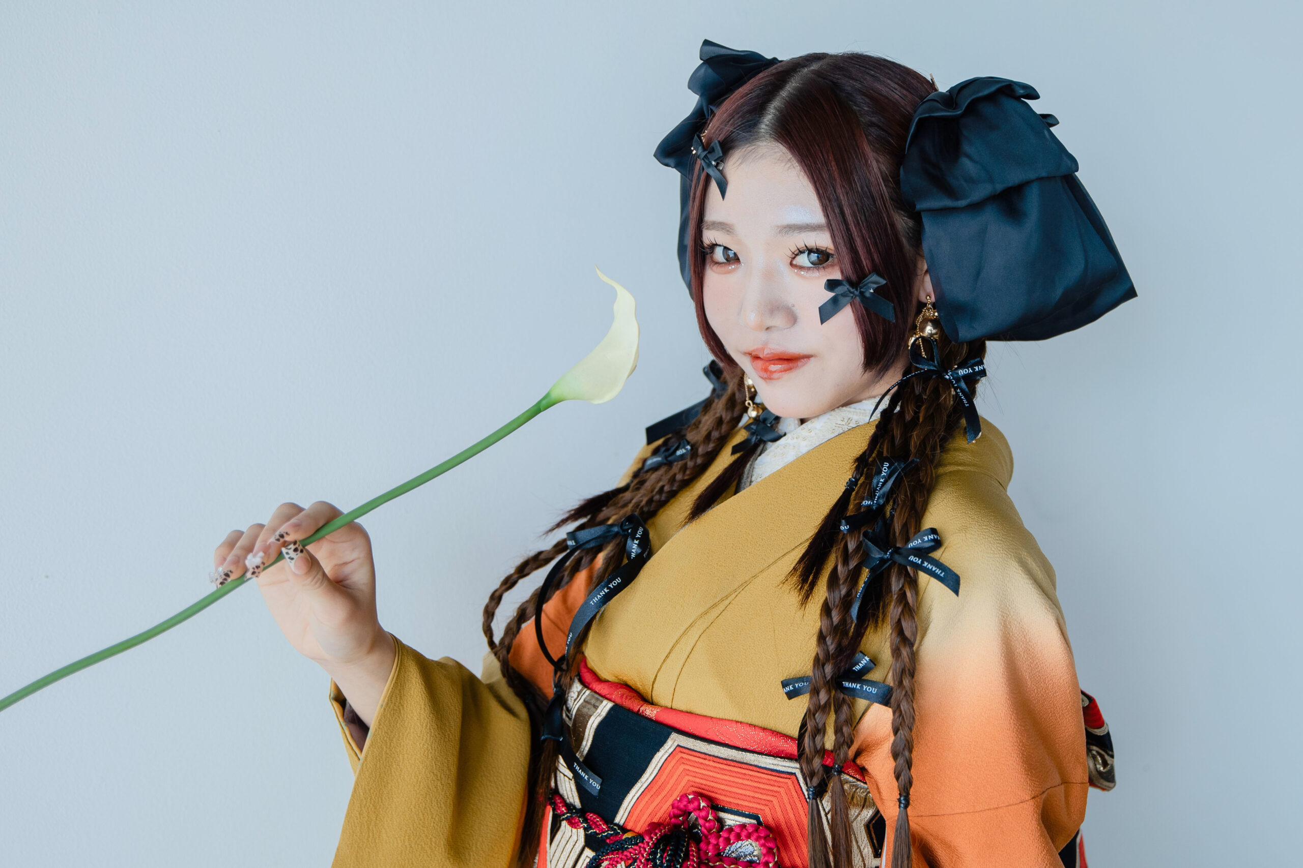 富山のキモノコアラのスタジオで振袖をレンタルして前撮りの撮影を行なった20歳の女の子