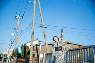 富山のキモノコアラのスタジオで振袖をレンタルして前撮りの撮影を行なった20歳の女の子