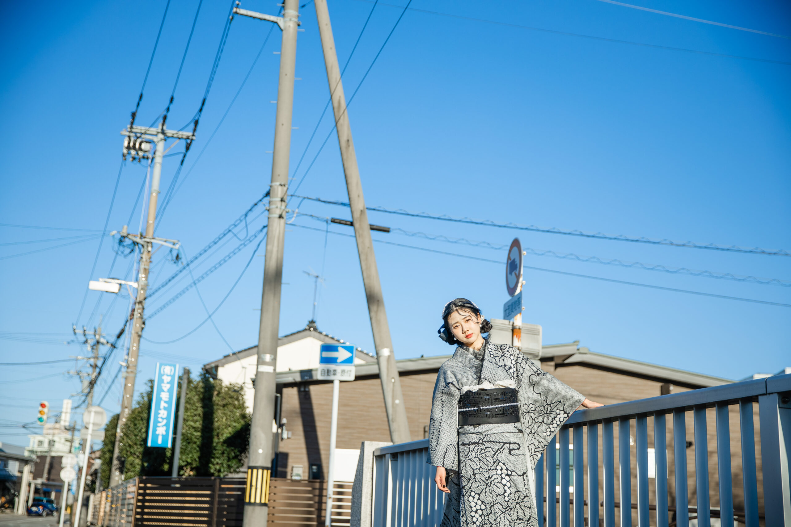 富山のキモノコアラのスタジオで振袖をレンタルして前撮りの撮影を行なった20歳の女の子