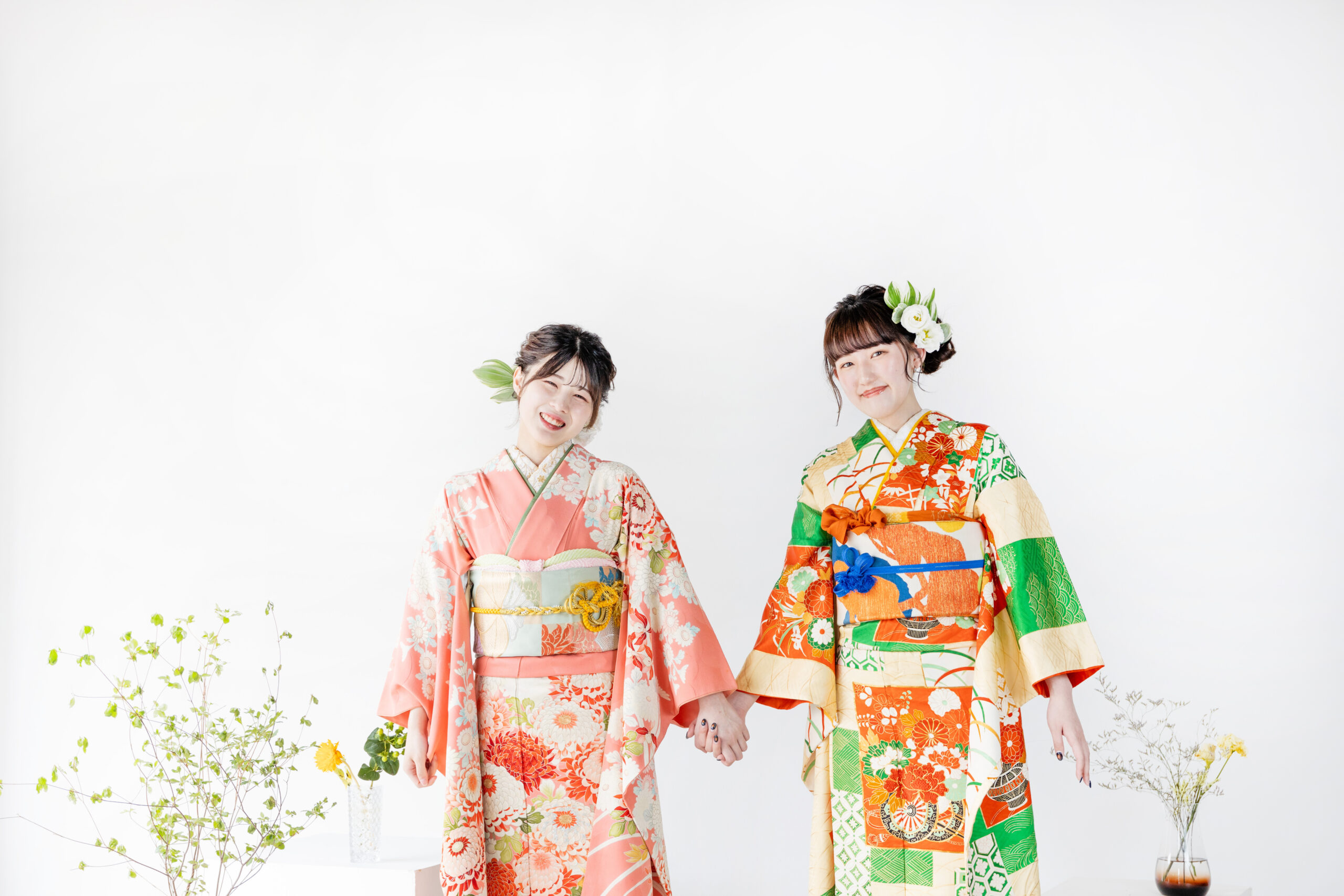 富山のキモノコアラのスタジオで振袖をレンタルして前撮りの撮影を行なった20歳の女の子