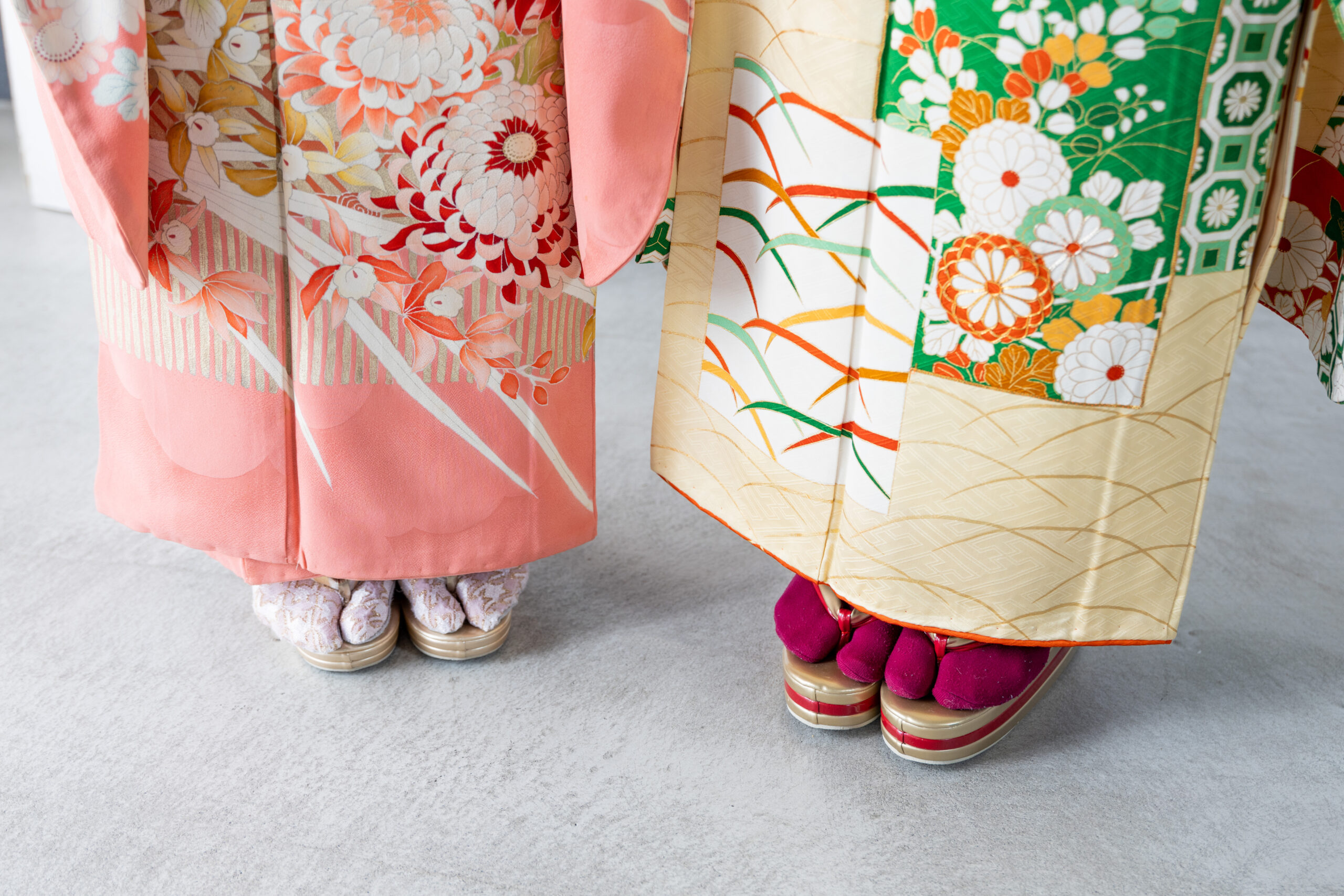 富山のキモノコアラのスタジオで振袖をレンタルして前撮りの撮影を行なった20歳の女の子