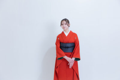 富山のキモノコアラのスタジオで振袖をレンタルして前撮りの撮影を行なった20歳の女の子