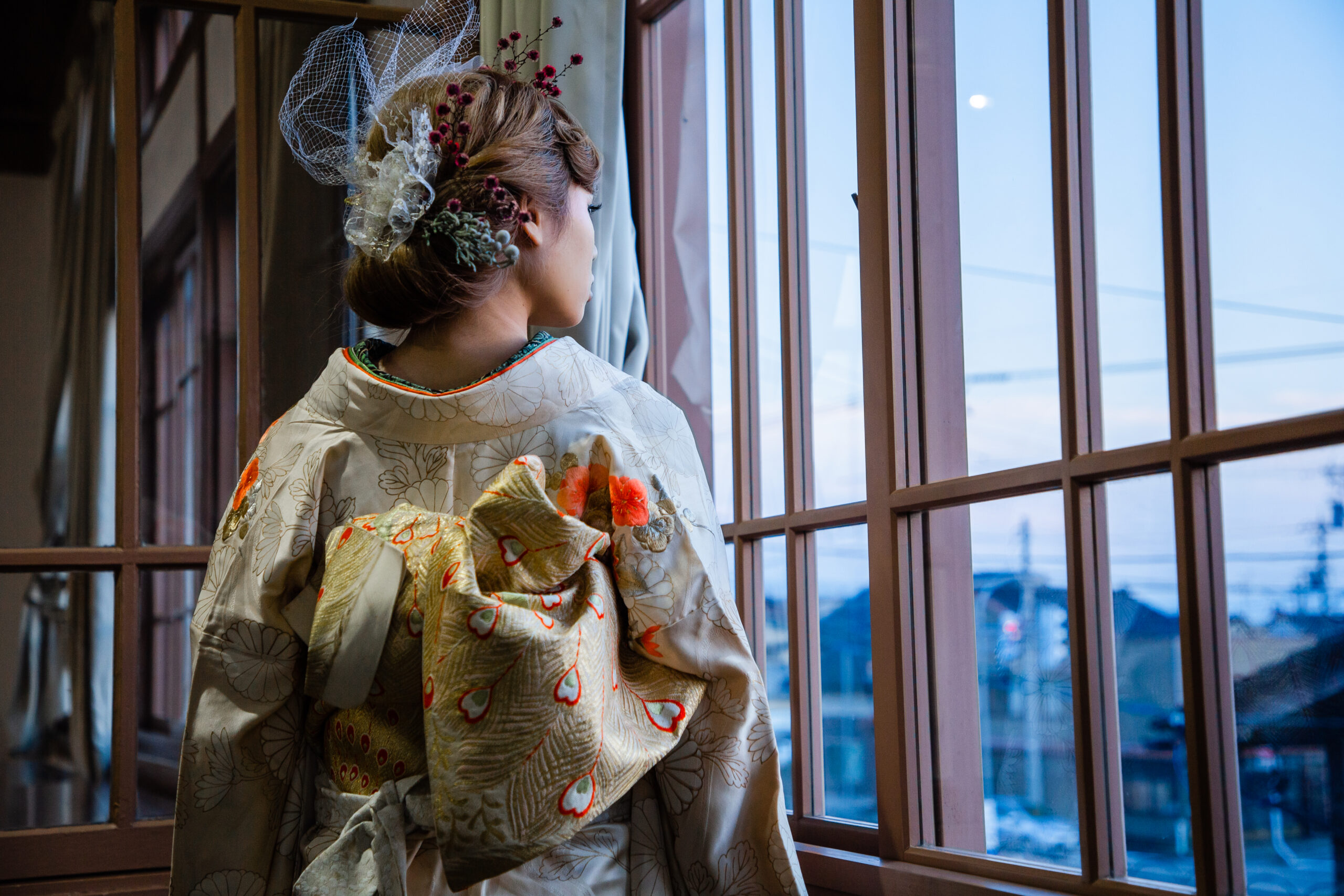 富山のキモノコアラのスタジオで振袖をレンタルして前撮りの撮影を行なった20歳の女の子