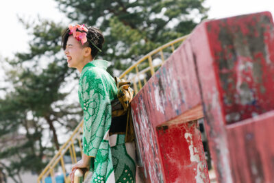 富山のキモノコアラのスタジオで振袖をレンタルして前撮りの撮影を行なった20歳の女の子