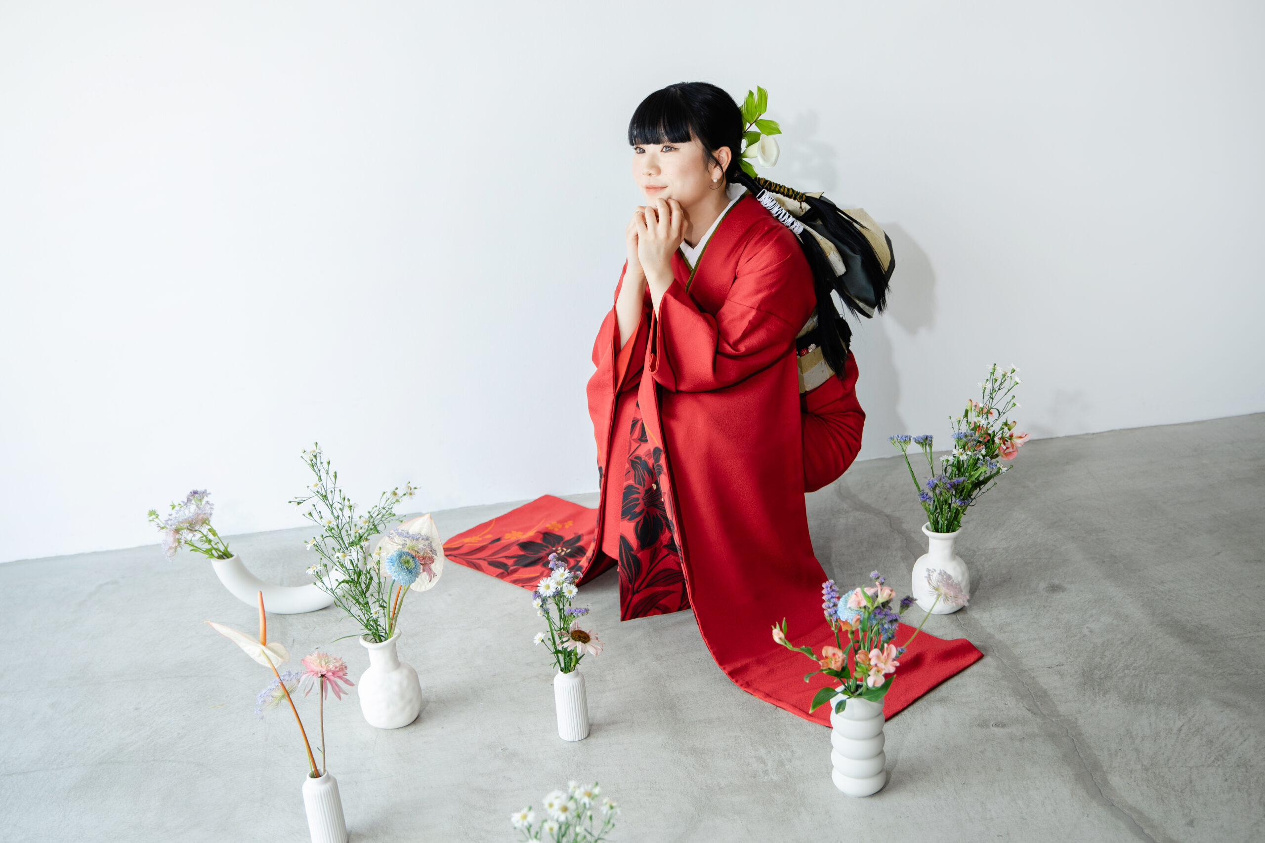 富山のキモノコアラのスタジオで振袖をレンタルして前撮りの撮影を行なった20歳の女の子