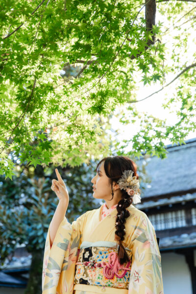 富山成人式振袖レンタル店キモノコアラの前撮りでロケーション撮影をしたときの様子